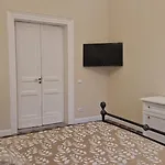 Apartament Ancients Courts Of *