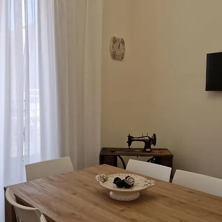 Apartment Ancients Courts Of *