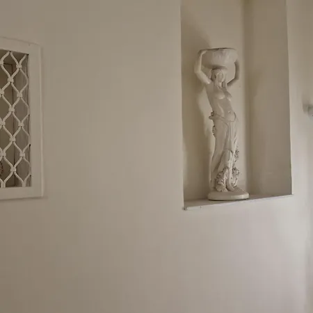 Ancients Courts Of Apartment